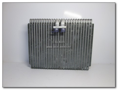 EVAP. TYT CRESSIDA R134A LHD